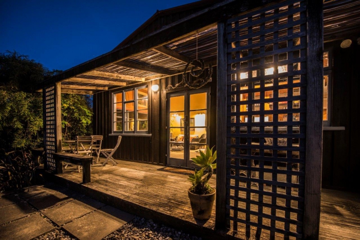 Photo of property: Iconic Kiwi cottage