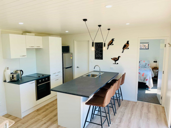 Photo of property: Full kitchen